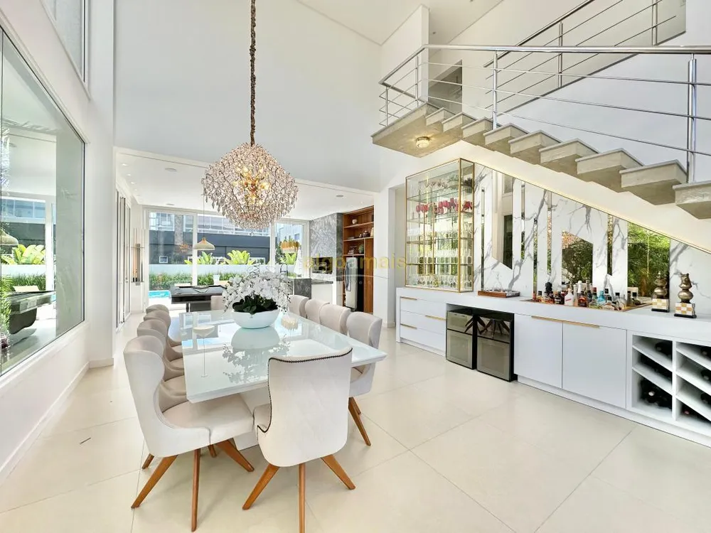 Casa, 4 quartos, 204 m² - Foto 4