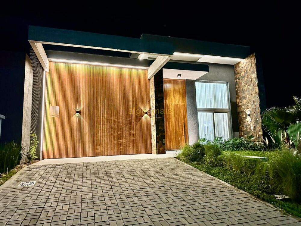 Casa de Condomínio à venda com 4 quartos, 165m² - Foto 1