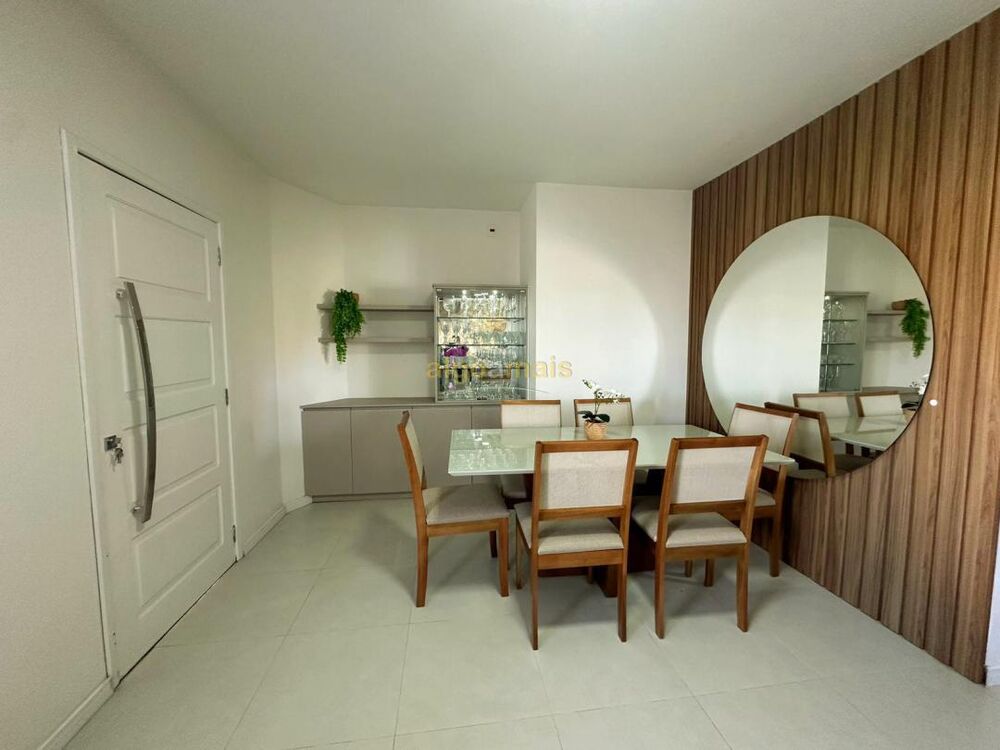 Casa, 3 quartos, 220 m² - Foto 1