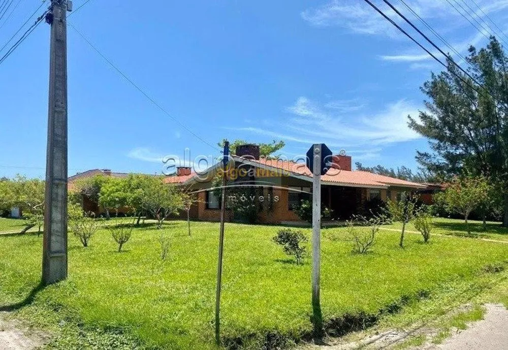 Casa, 3 quartos, 220 m² - Foto 1