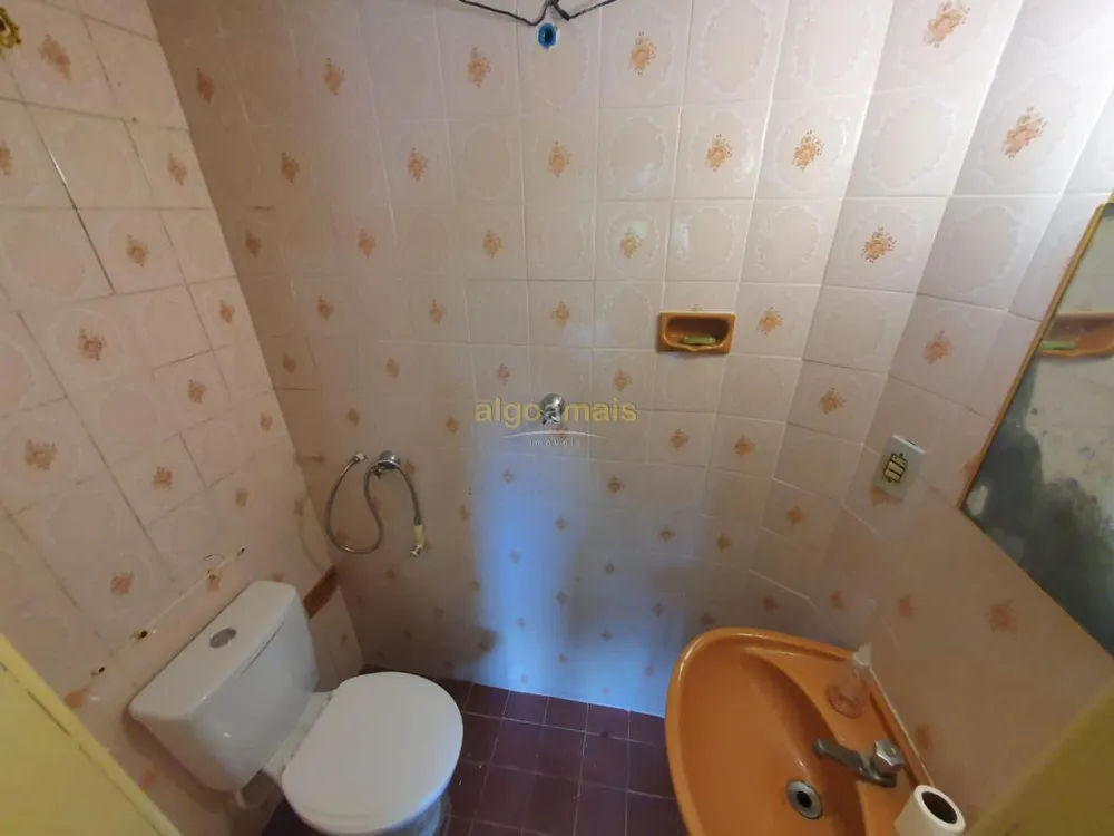 Casa, 7 quartos, 257 m² - Foto 2