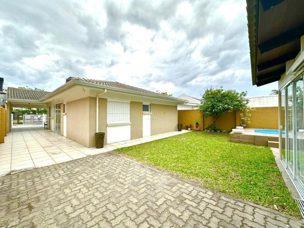 Casa à venda com 3 quartos, 109m² - Foto 4
