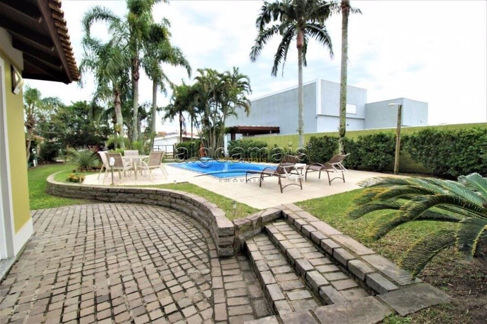 Casa, 3 quartos, 250 m² - Foto 1