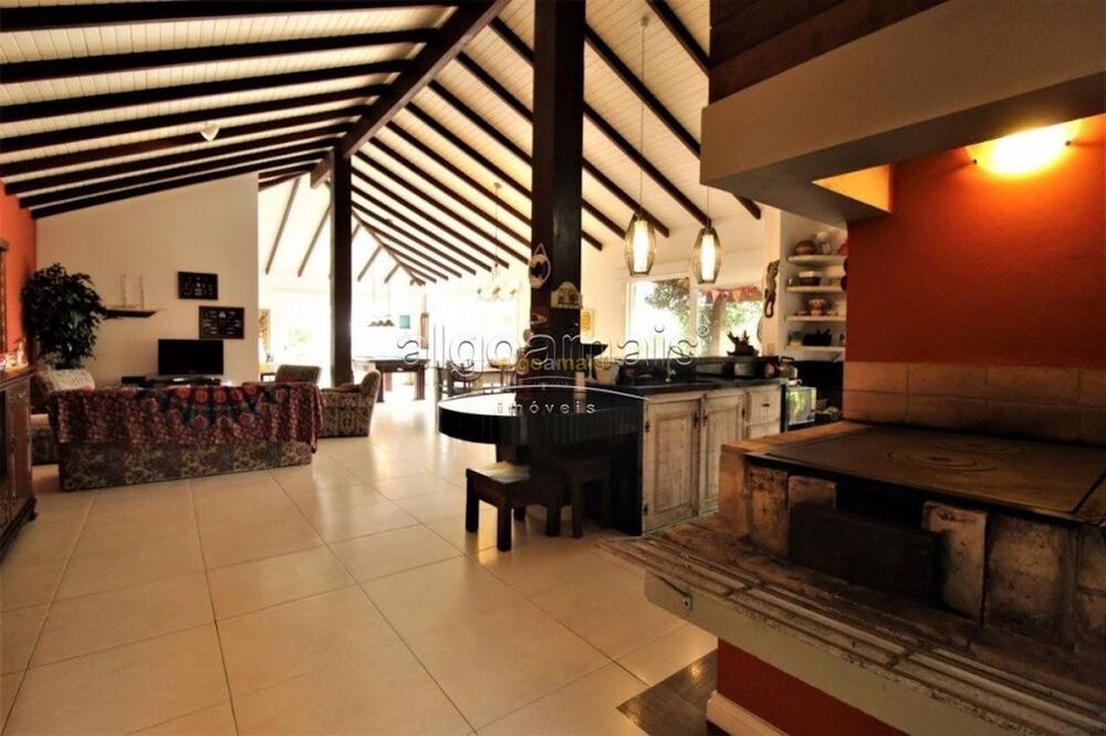 Casa, 3 quartos, 250 m² - Foto 3