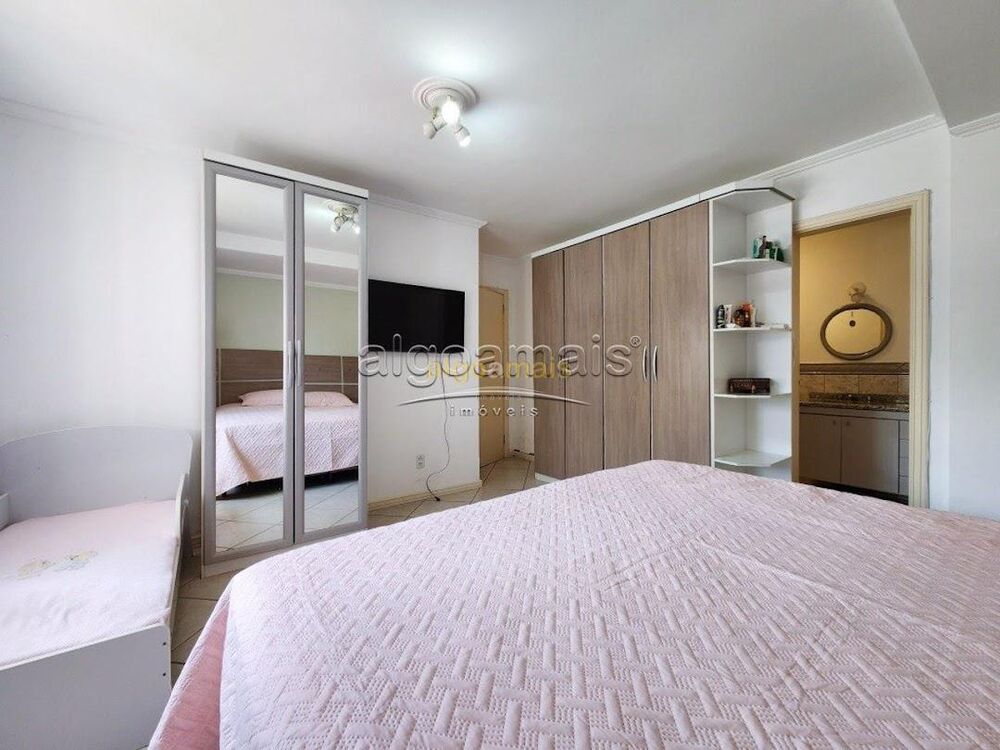 Casa, 4 quartos, 247 m² - Foto 7