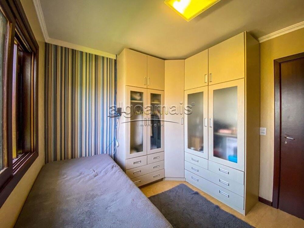 Casa à venda com 4 quartos, 28m² - Foto 5