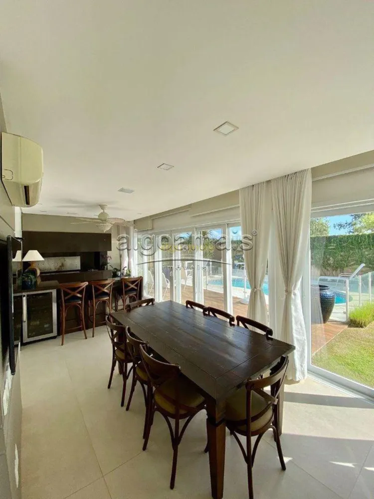 Casa, 4 quartos, 274 m² - Foto 1