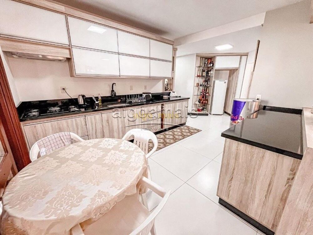 Casa, 3 quartos, 285 m² - Foto 10