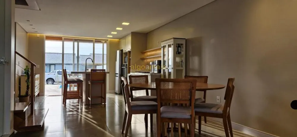 Casa, 3 quartos, 160 m² - Foto 3