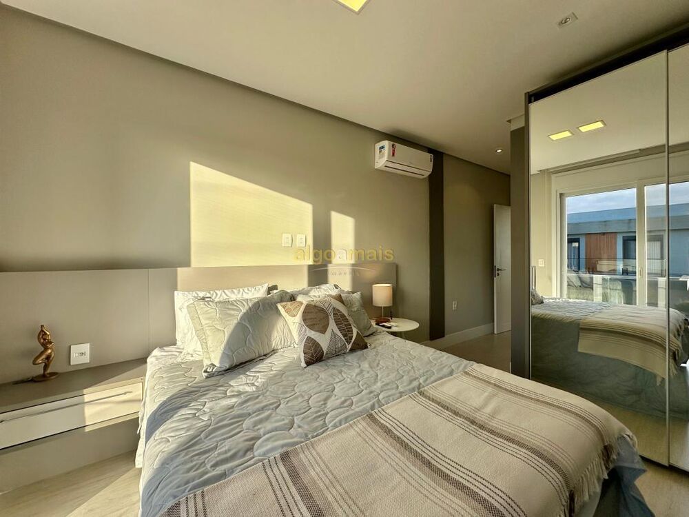Casa de Condomínio à venda com 4 quartos, 313m² - Foto 24