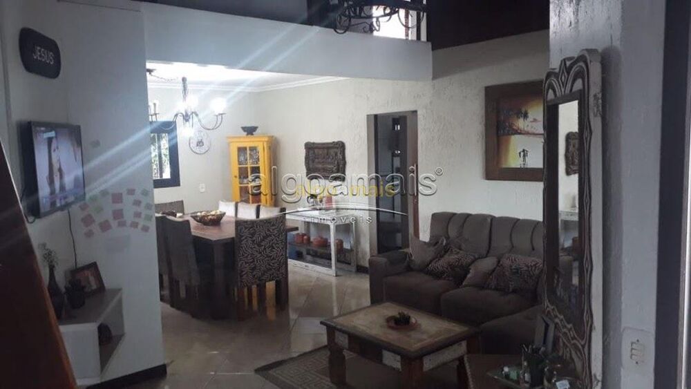 Casa, 3 quartos, 160 m² - Foto 1