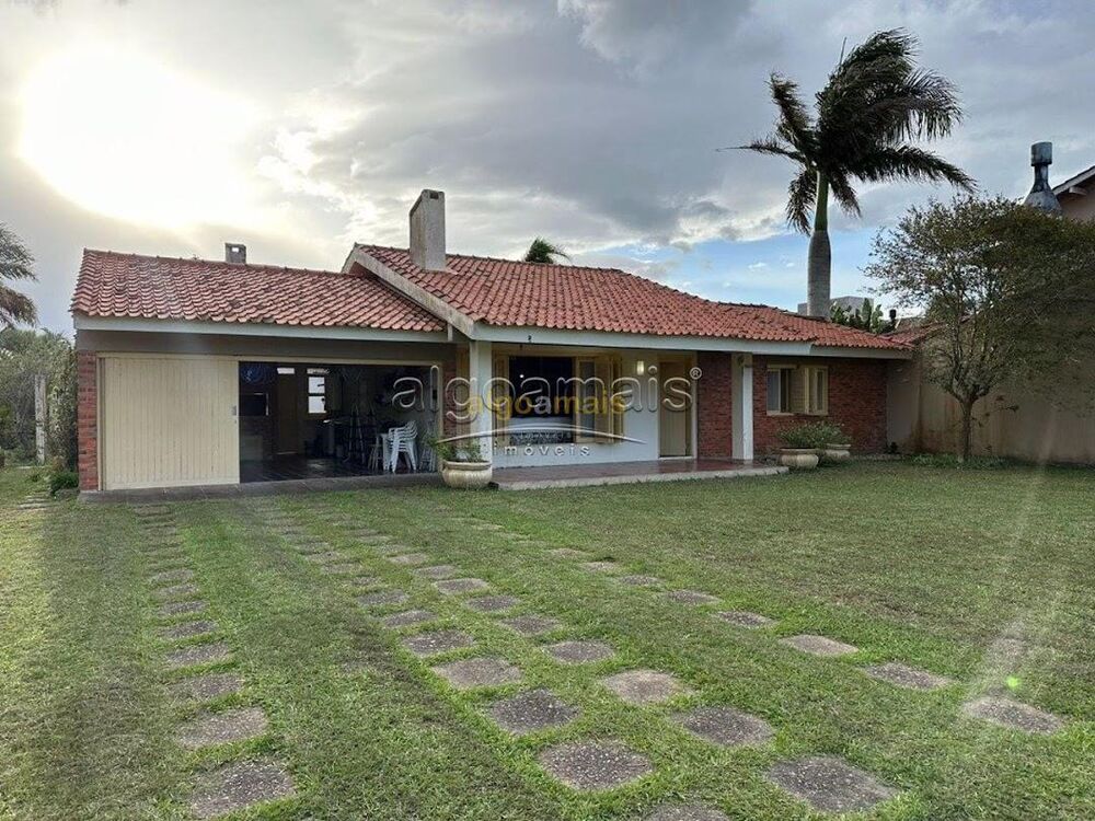 Casa, 3 quartos, 166 m² - Foto 1