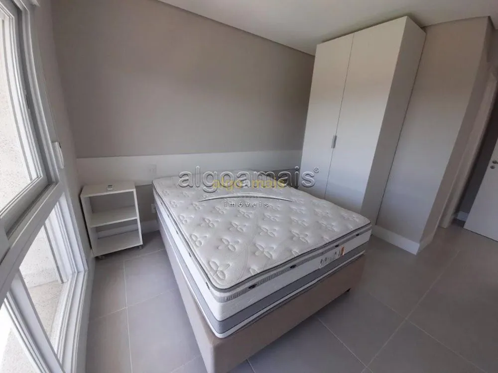 Apartamento, 3 quartos, 228 m² - Foto 2