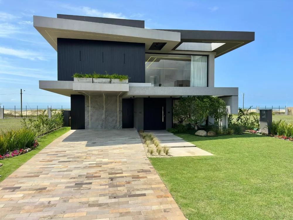 Casa de Condomínio à venda com 5 quartos, 380m² - Foto 1