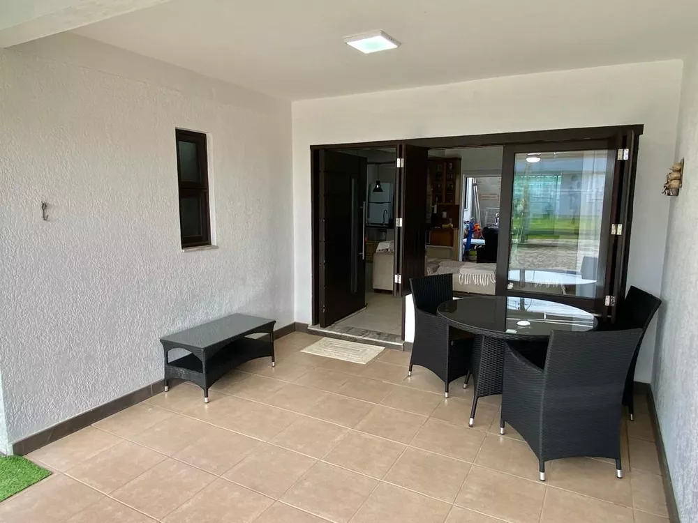 Casa à venda com 4 quartos, 120m² - Foto 4