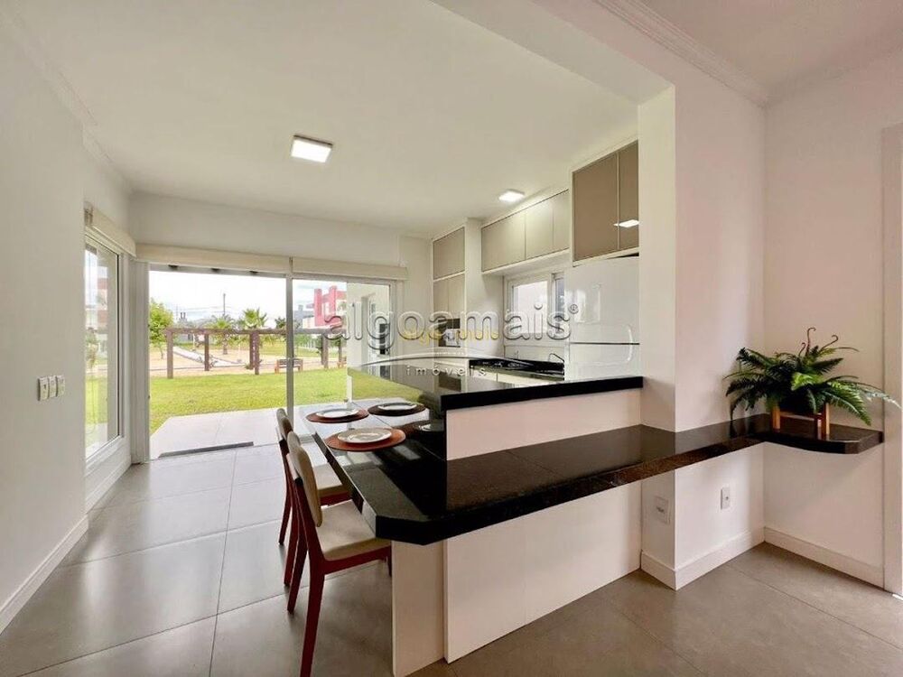 Casa de Condomínio à venda com 4 quartos, 201m² - Foto 4