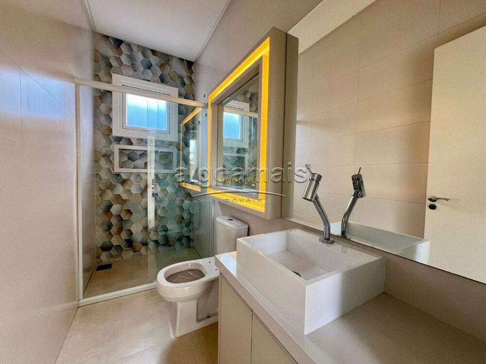 Casa de Condomínio, 4 quartos - Foto 1