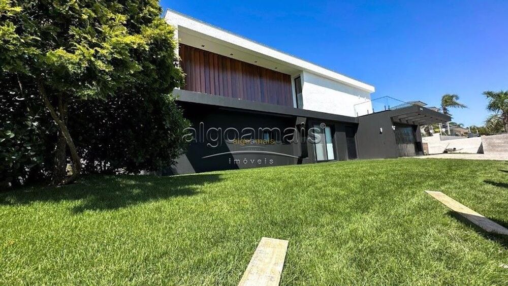 Casa, 6 quartos, 589 m² - Foto 2
