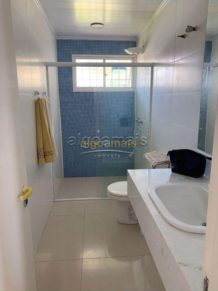 Casa, 3 quartos, 235 m² - Foto 2
