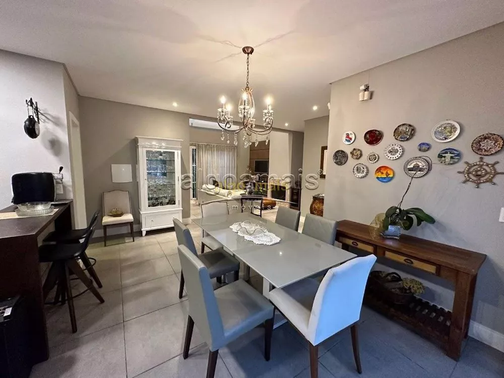 Casa, 4 quartos, 160 m² - Foto 1