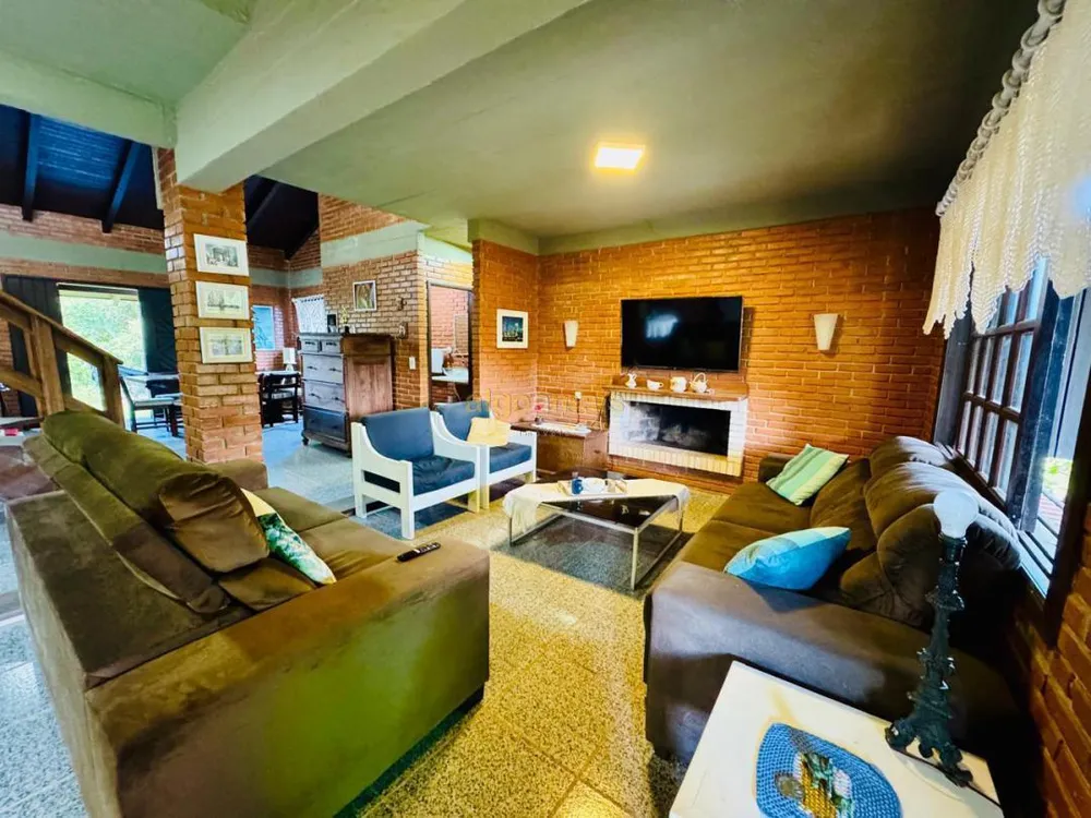 Casa, 4 quartos, 264 m² - Foto 1