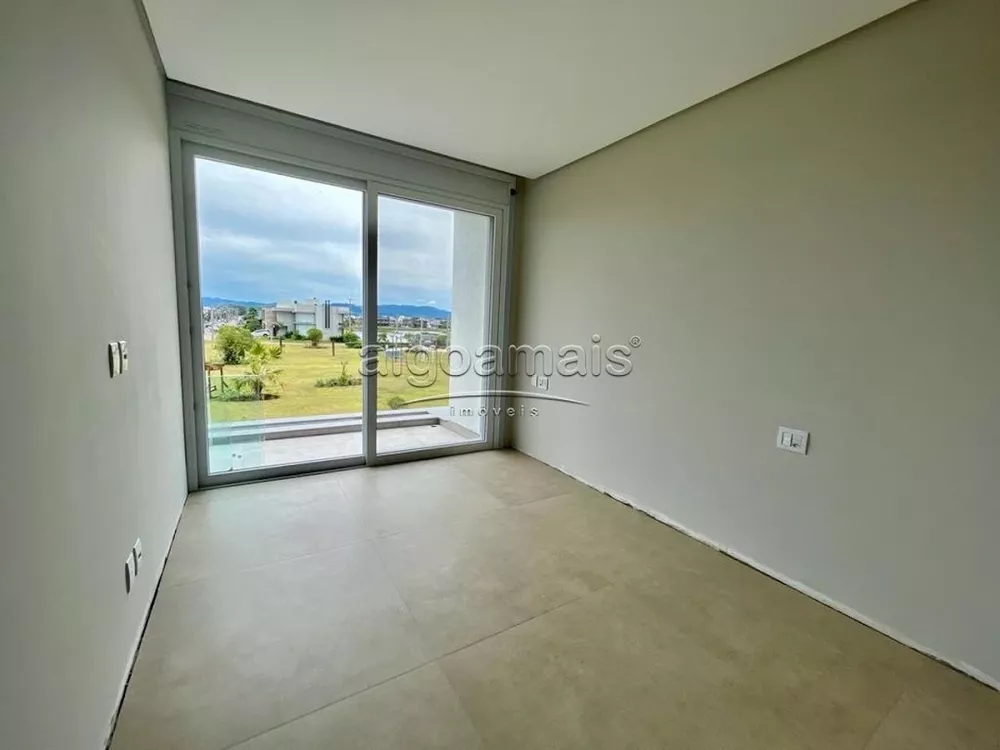 Casa de Condomínio à venda com 5 quartos, 247m² - Foto 15