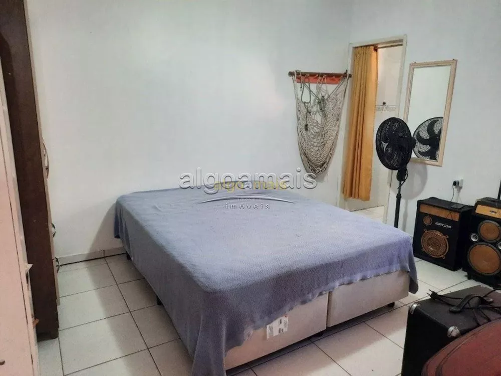 Casa, 6 quartos, 127 m² - Foto 1