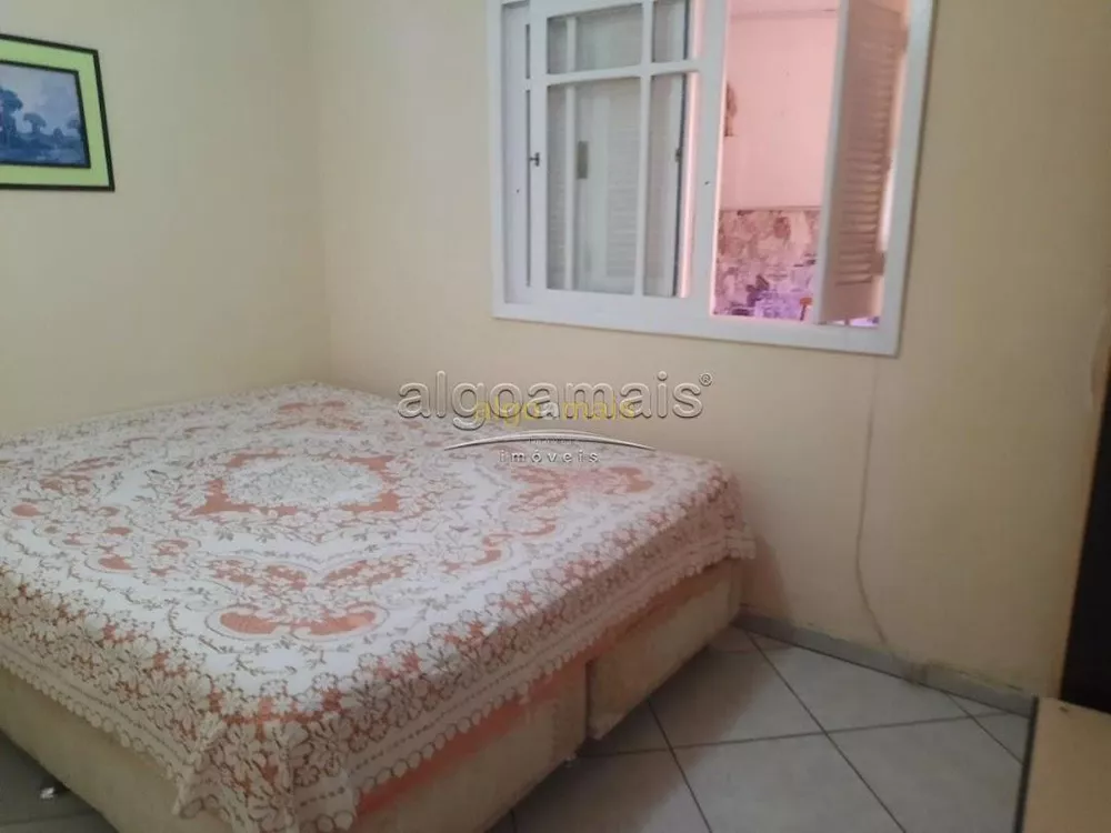 Casa, 6 quartos, 127 m² - Foto 2