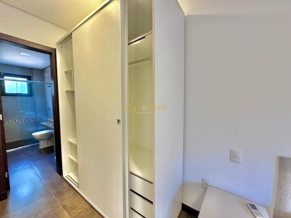 Casa de Condomínio à venda com 4 quartos, 280m² - Foto 10