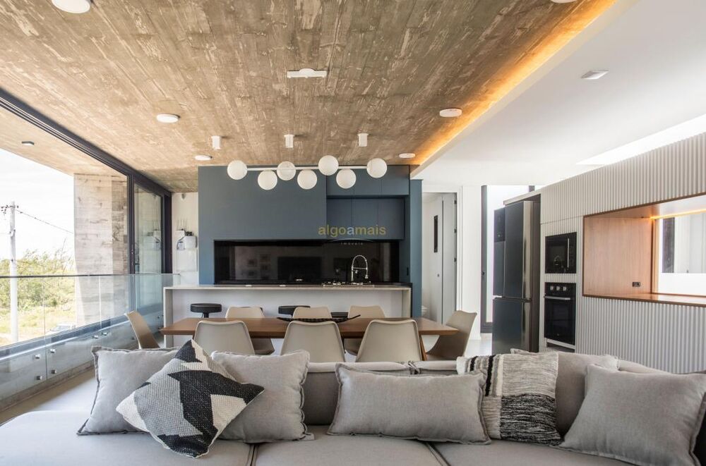 Casa, 4 quartos, 337 m² - Foto 1