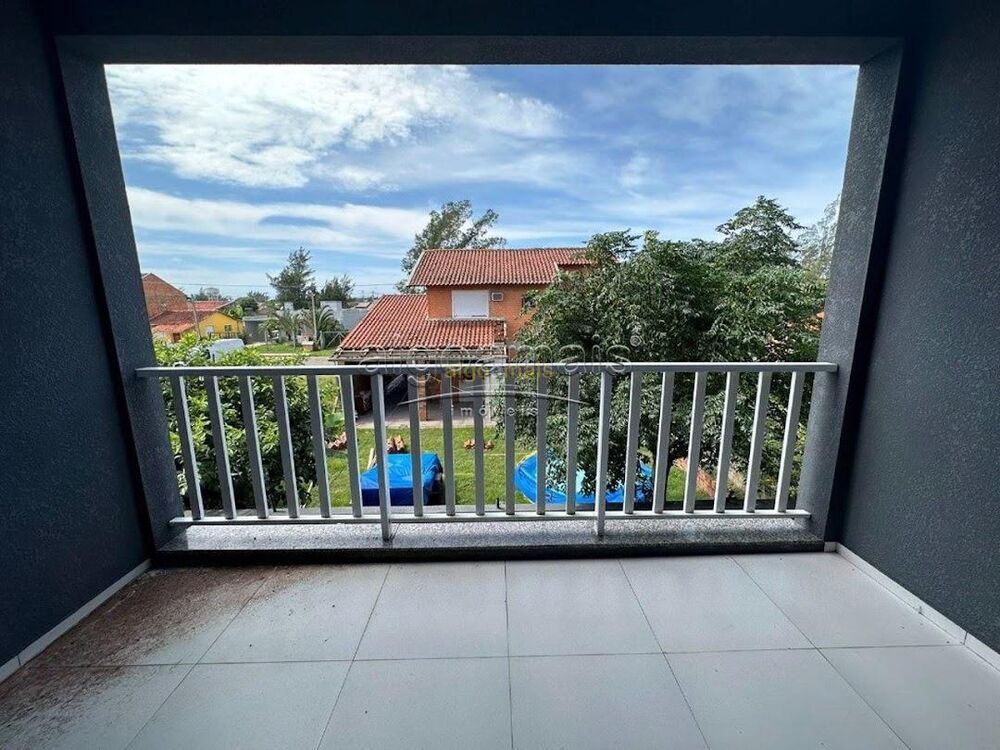Casa à venda com 3 quartos, 110m² - Foto 2