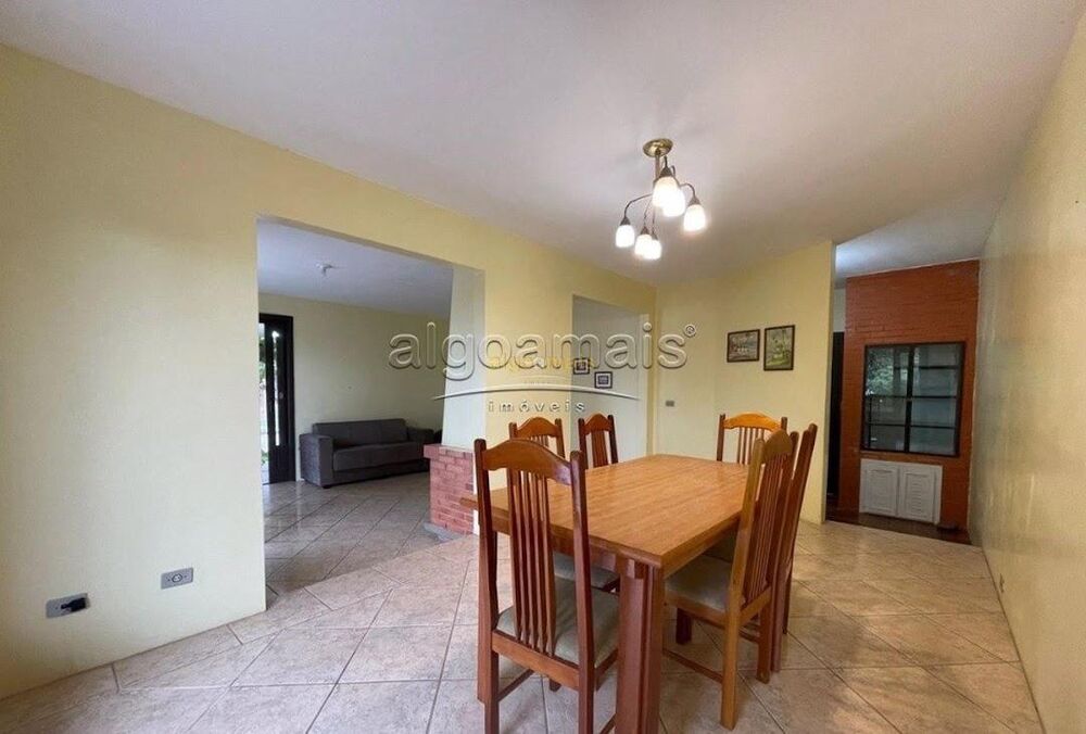 Casa, 4 quartos, 143 m² - Foto 2