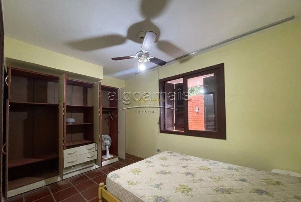 Casa, 4 quartos, 143 m² - Foto 1