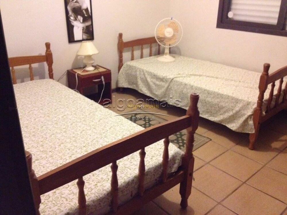 Casa, 3 quartos, 159 m² - Foto 1