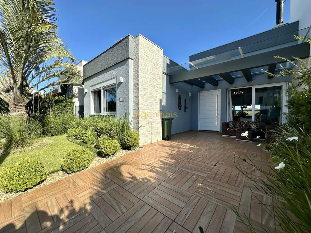 Casa, 4 quartos, 214 m² - Foto 1