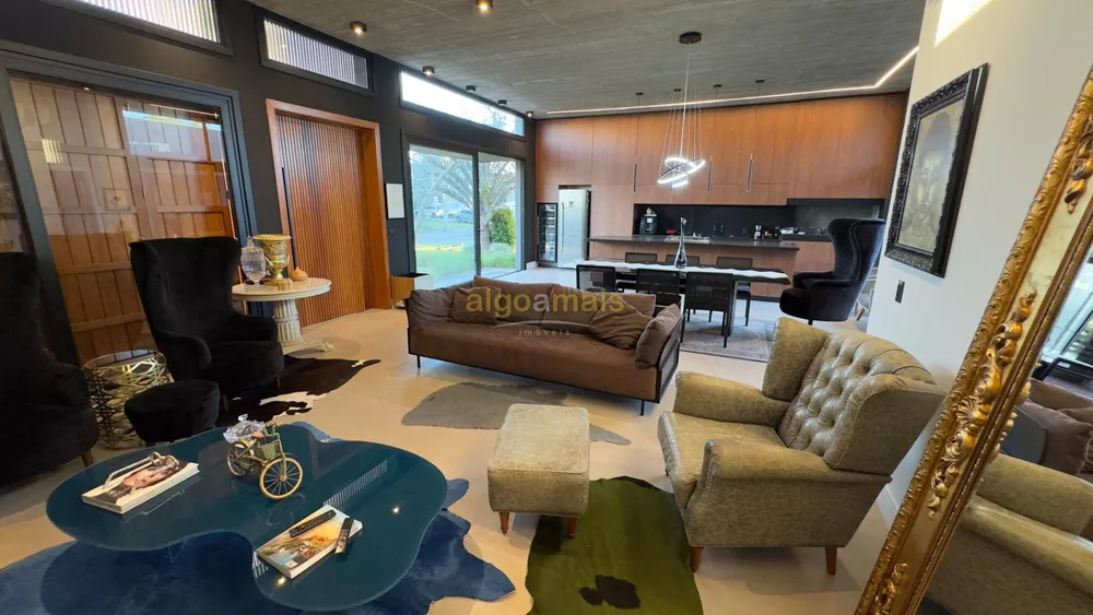 Casa, 4 quartos, 191 m² - Foto 3