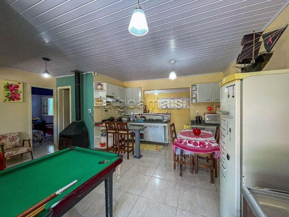 Casa, 4 quartos, 145 m² - Foto 1