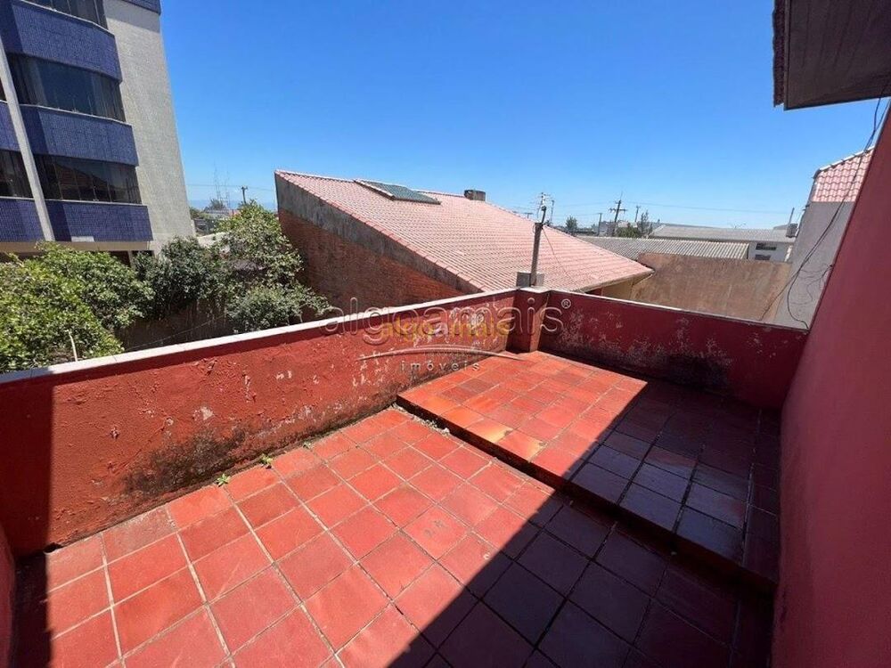 Casa à venda com 4 quartos, 180m² - Foto 11