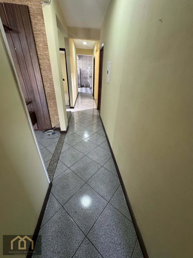Casa, 4 quartos, 250 m² - Foto 9