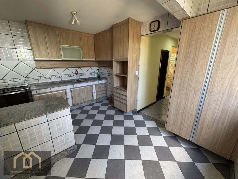 Casa, 4 quartos, 250 m² - Foto 26