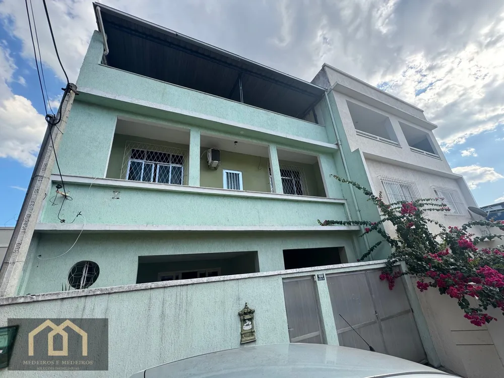 Casa, 3 quartos, 229 m² - Foto 2