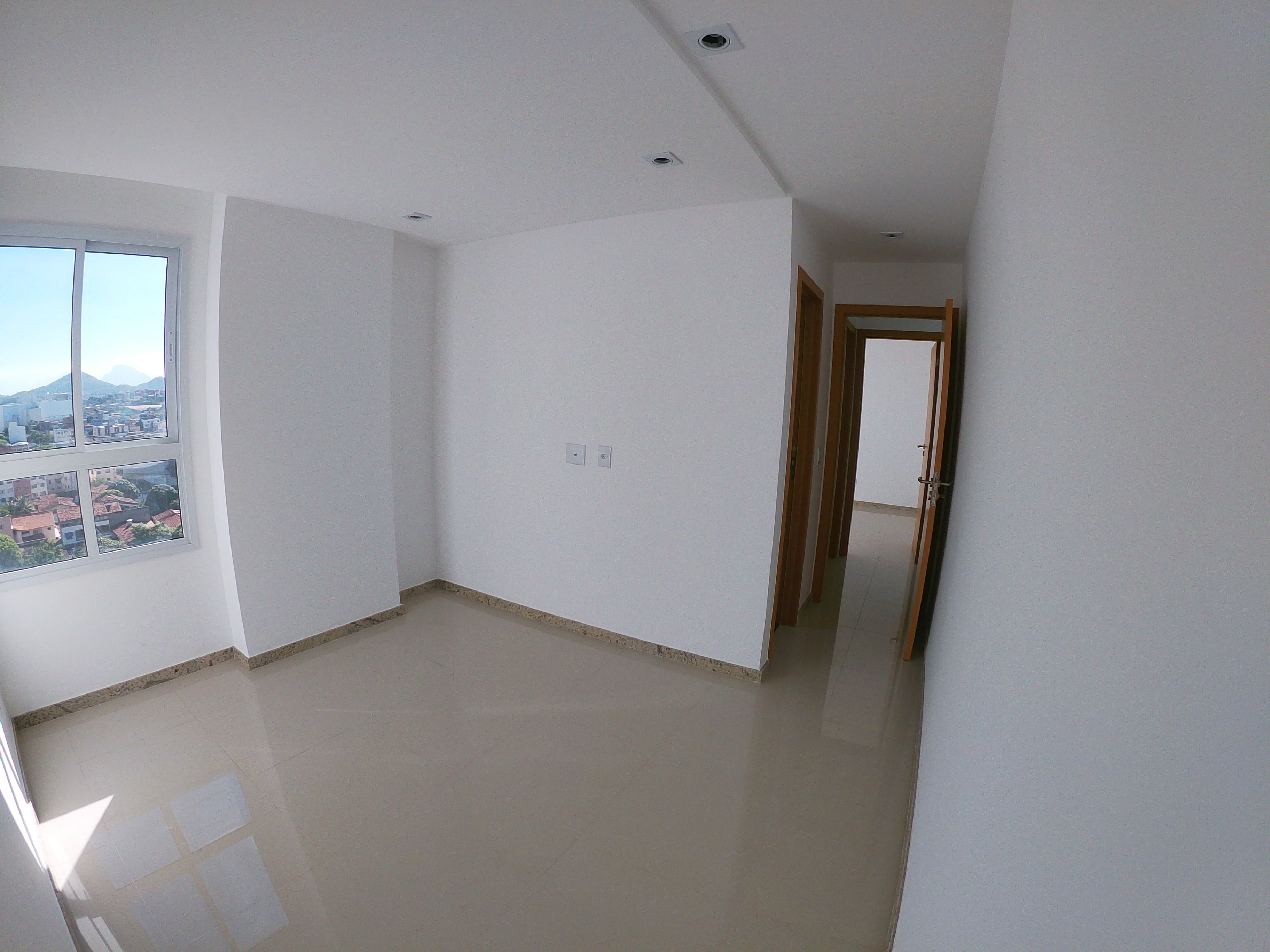 Apartamento à venda com 2 quartos, 64m² - Foto 3