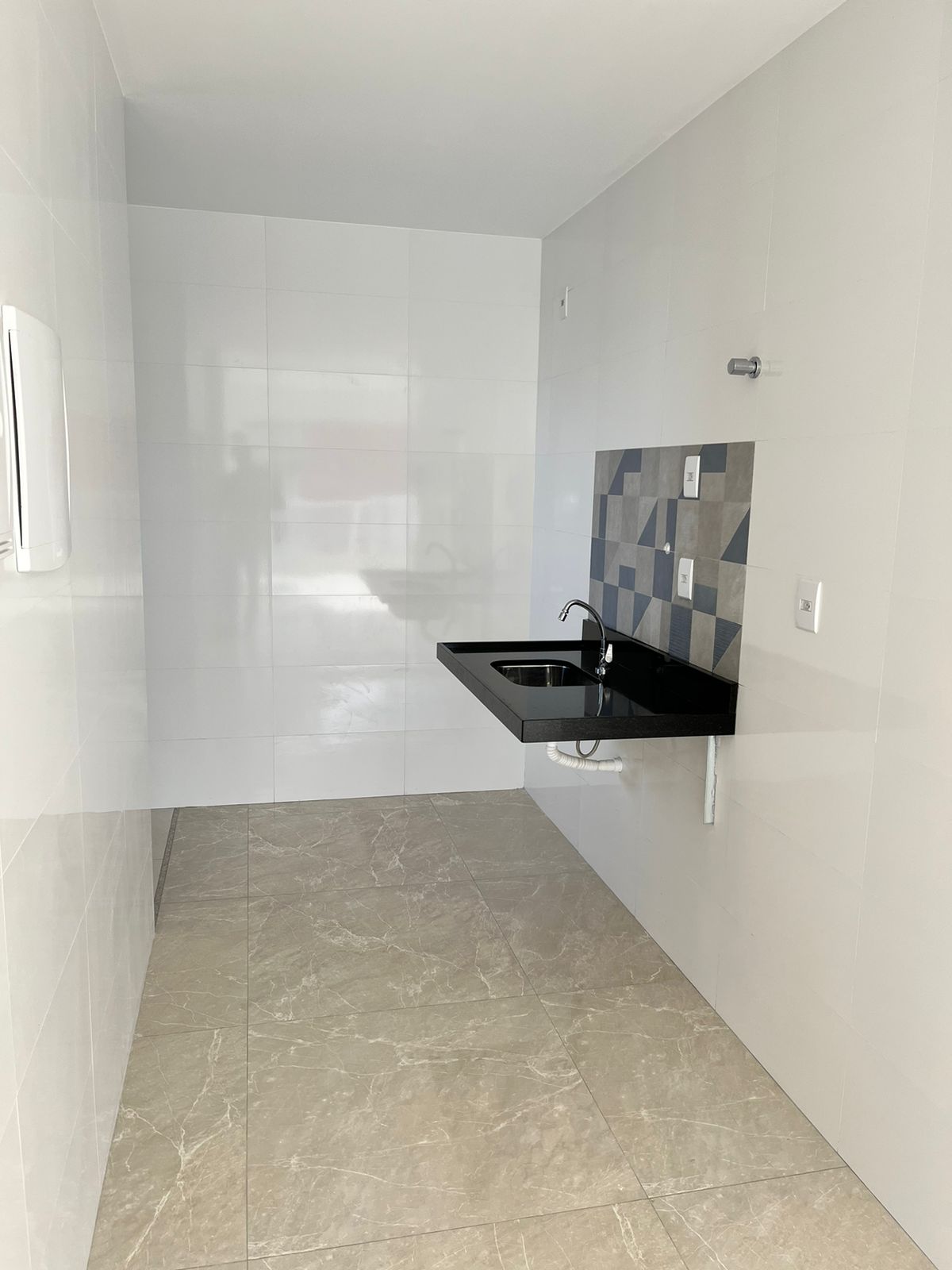 Apartamento à venda com 2 quartos, 57m² - Foto 18