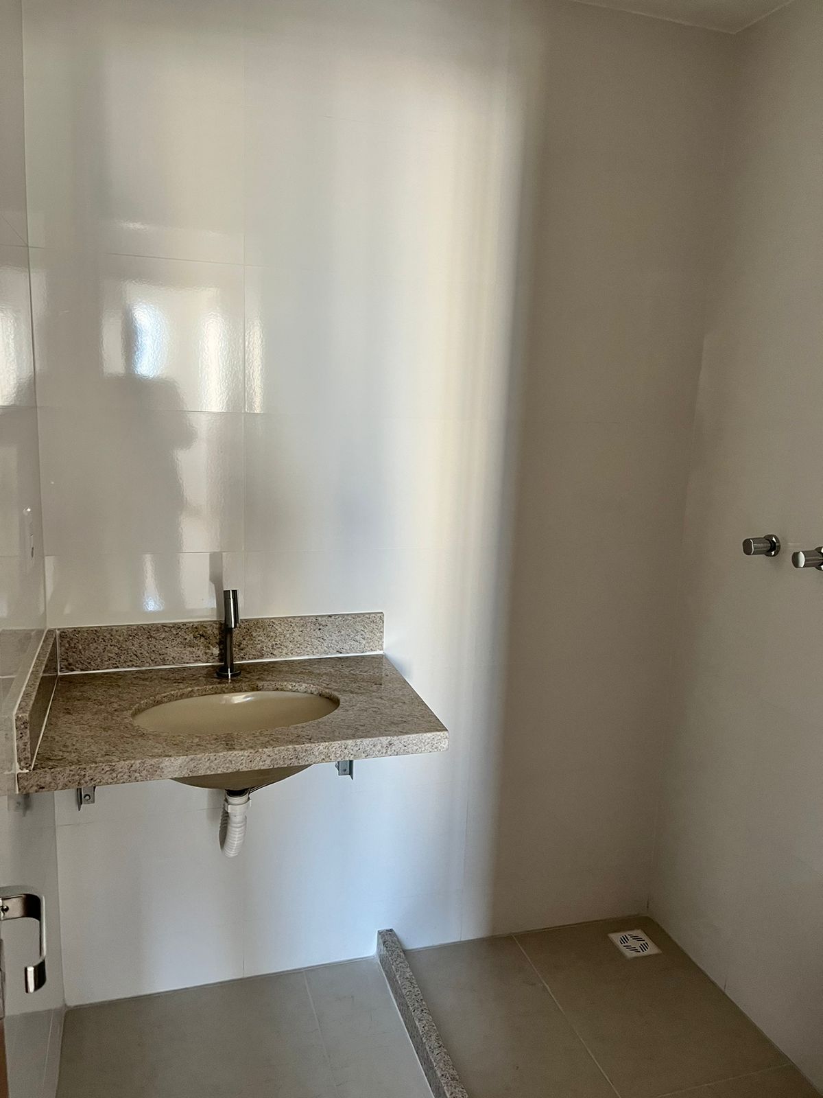 Apartamento à venda com 2 quartos, 57m² - Foto 12