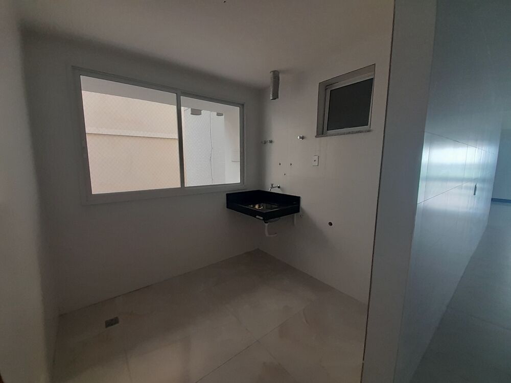 Apartamento à venda com 4 quartos, 250m² - Foto 4