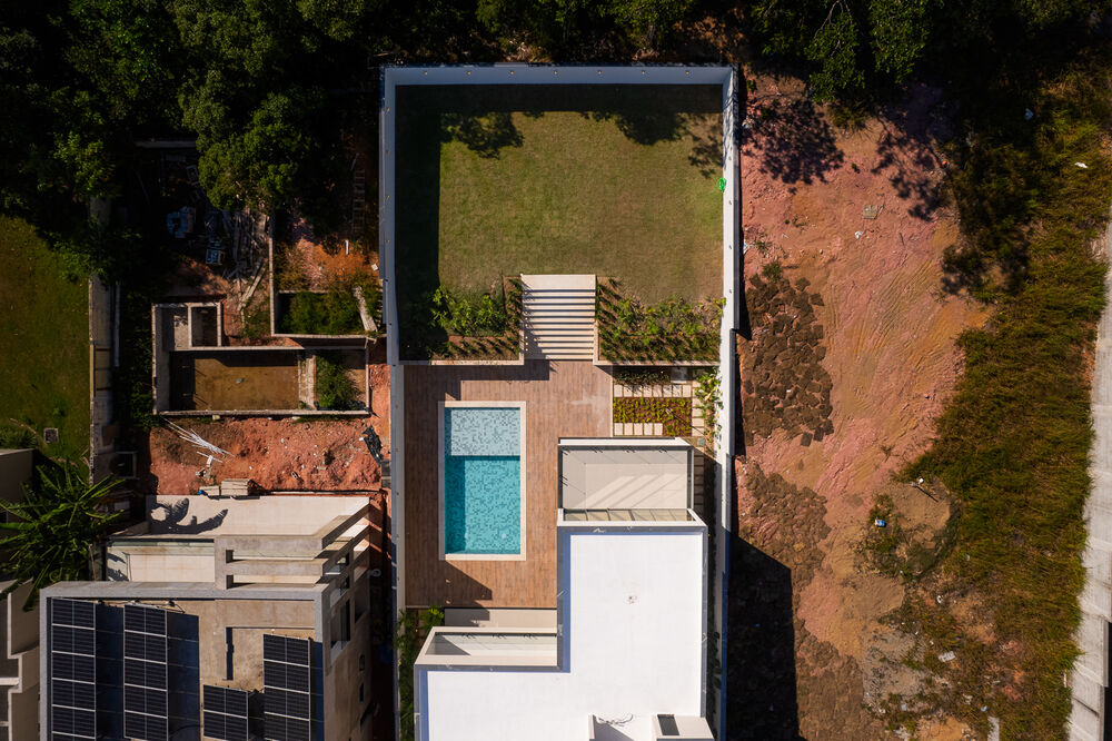 Casa de Condomínio à venda com 5 quartos, 676m² - Foto 4