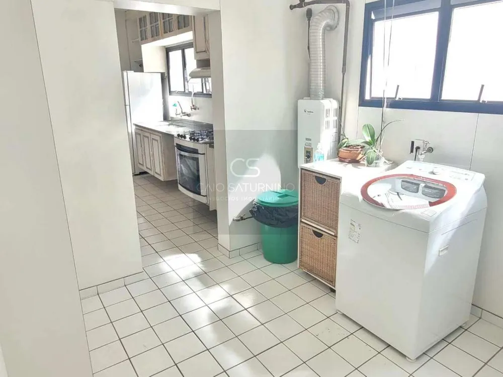 Apartamento, 3 quartos, 220 m² - Foto 2