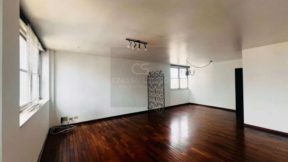 Apartamento, 3 quartos, 176 m² - Foto 1
