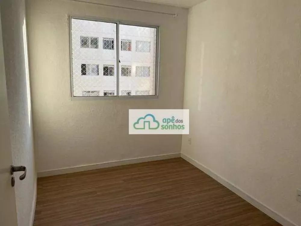 Apartamento à venda com 2 quartos, 41m² - Foto 2