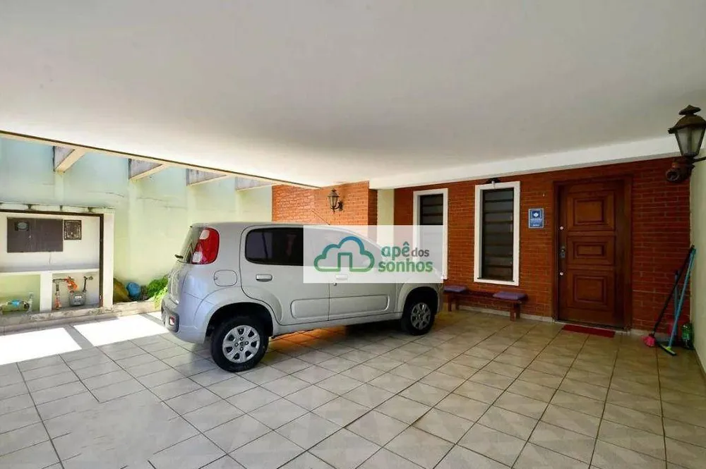 Casa, 3 quartos, 219 m² - Foto 1